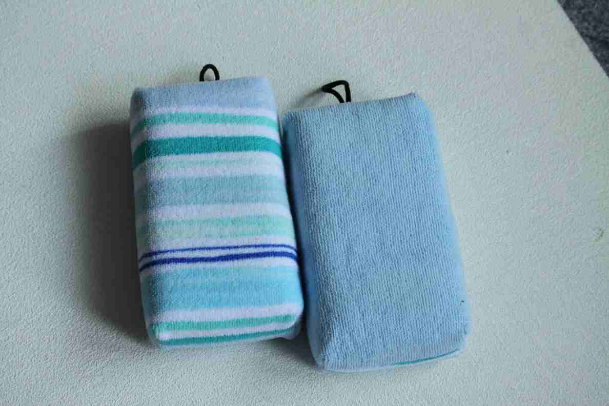 Microfiber Sponge and Cleaning Pads for Car Detailing and Cleaning