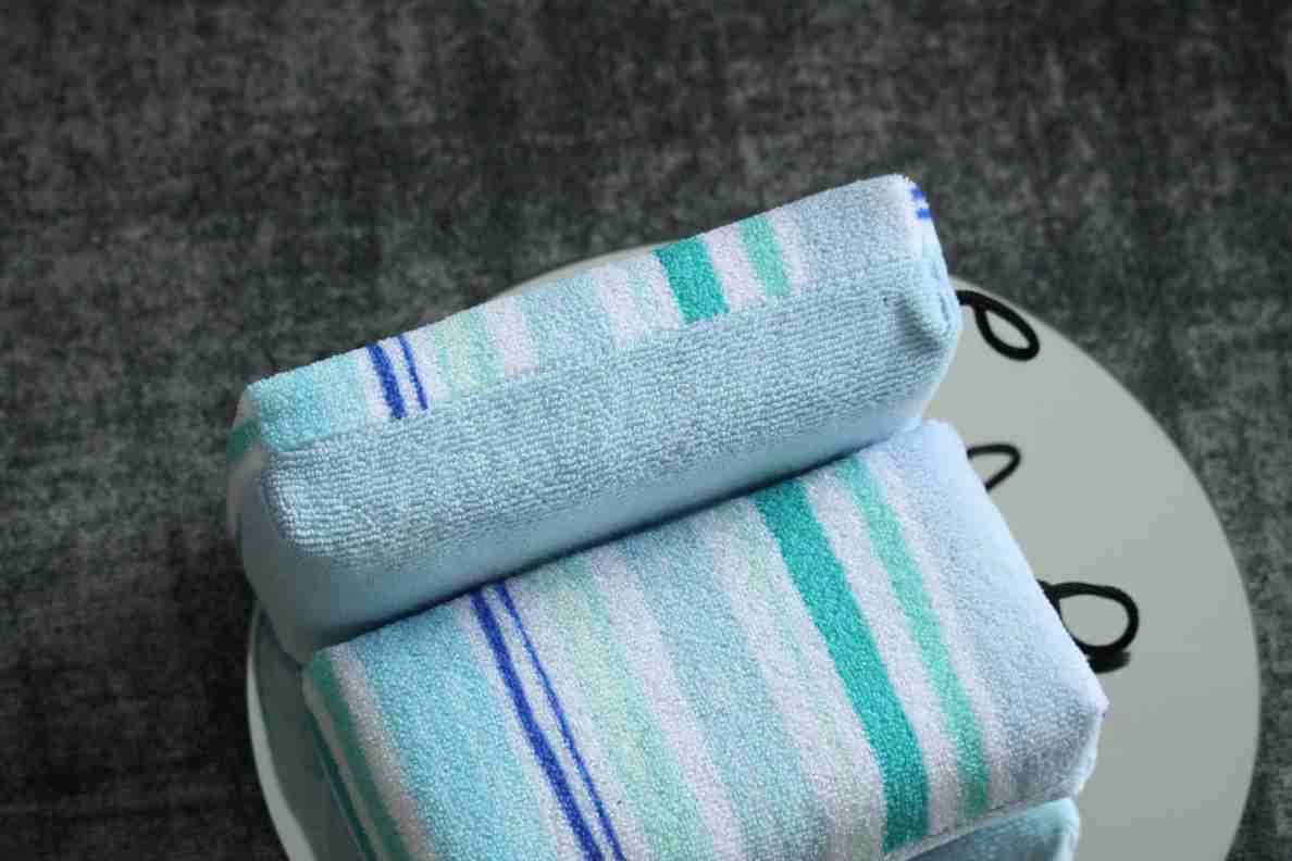 Microfiber Sponge and Cleaning Pads for Car Detailing and Cleaning